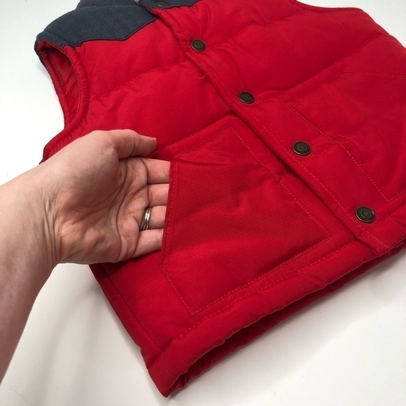 CARTER’S Red Grey Sherpa Collared Color Block Cozy Puffer Snap-up Toddler Vest - Picture 7 of 14